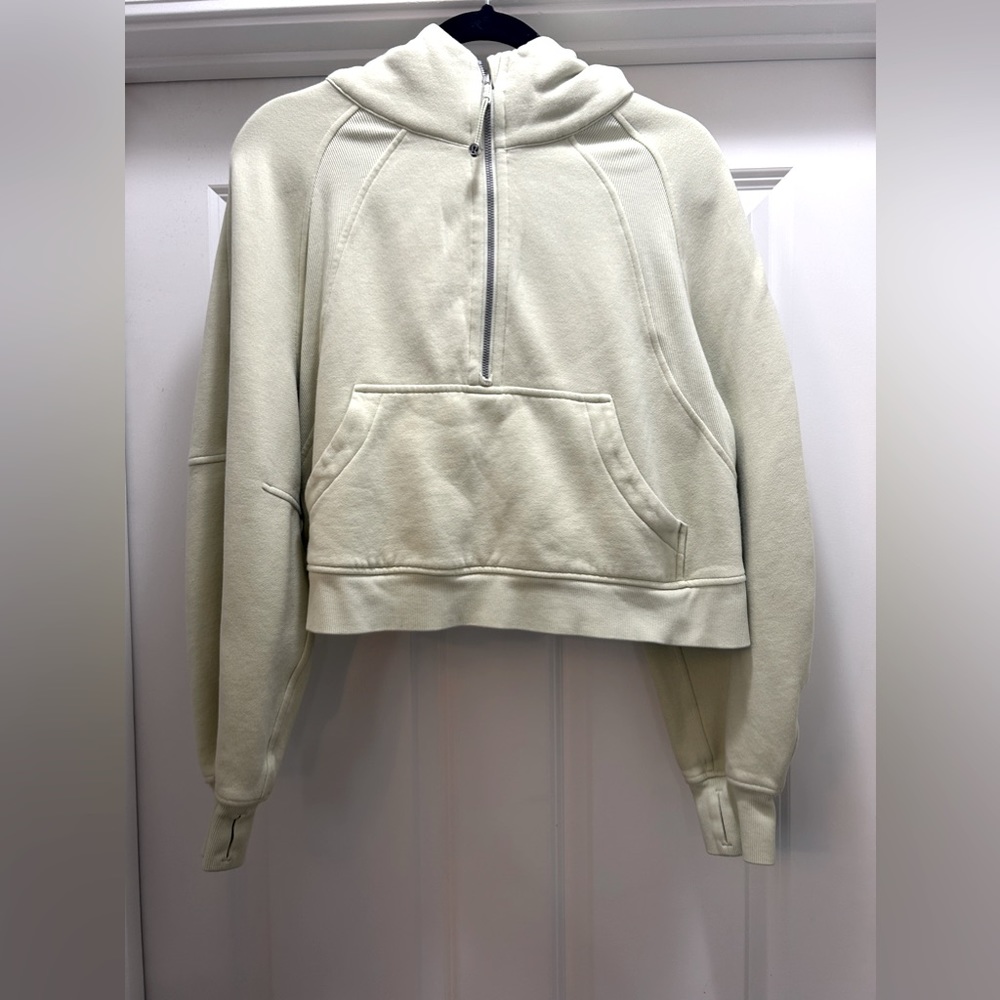 COPY - Lululemon scuba in M/L